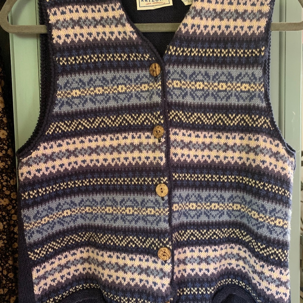 Knit vest